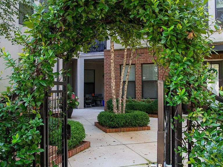 Walton Westside — Photo 49