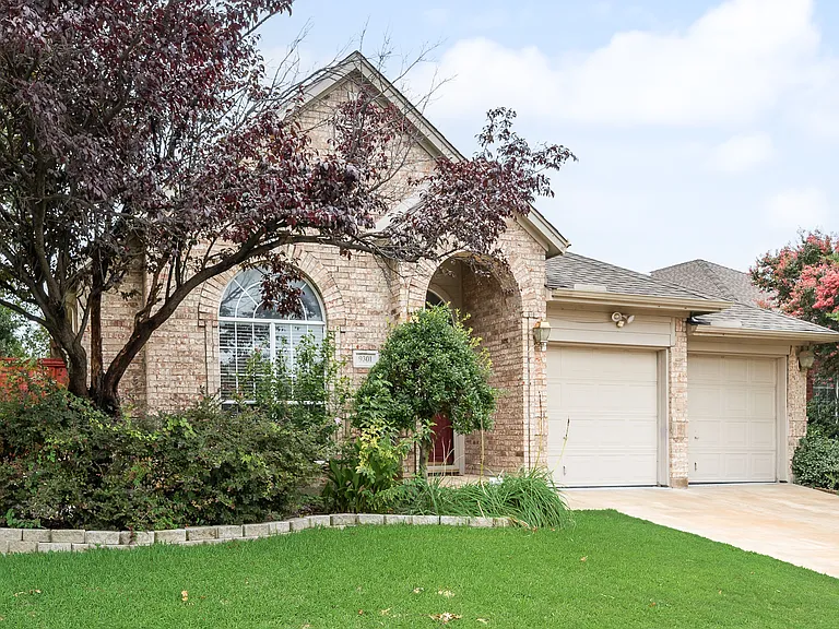 9301 Preston Trl — Photo 4