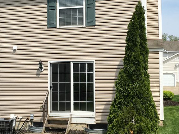 2nd image of 9988 Beverly Ln