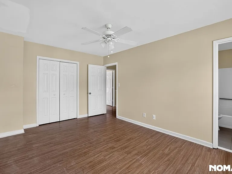 1028 Jeanette Ln — Photo 9