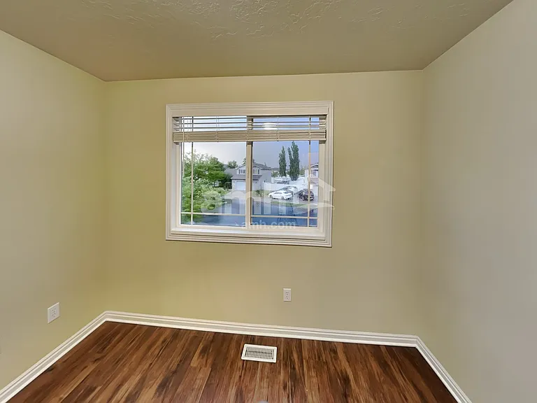 1015 W Westbury Ct — Photo 19