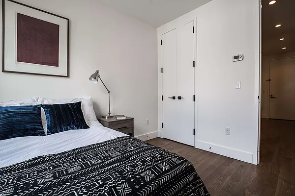 Rented by Nooklyn NYC LLC | media 31