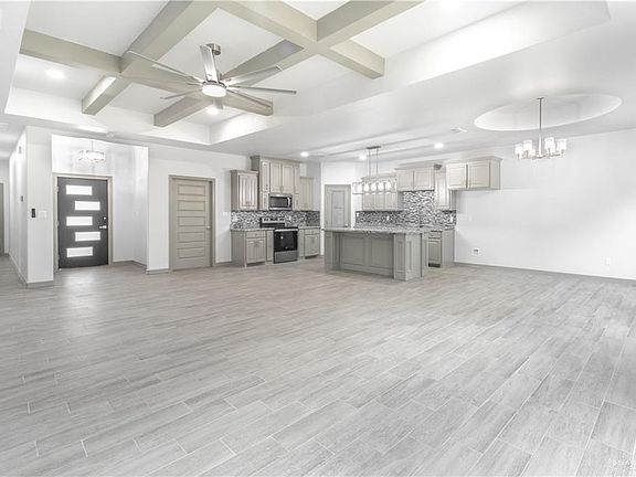 5th image of 305 Frankie Ave