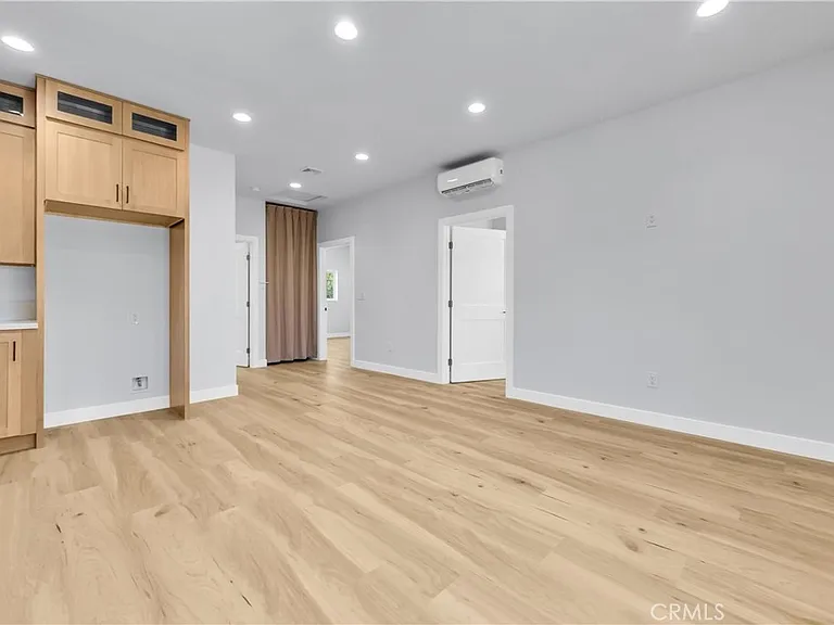 114 N Cornell Ave #B — Photo 6