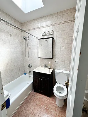 Rented by Ulas Real Estates Inc | media 5