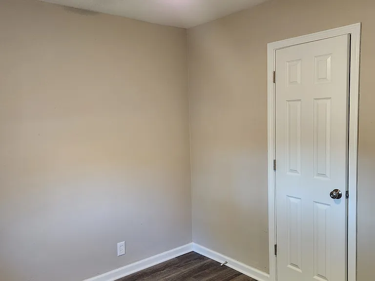 120 Chadwick Ave — Photo 18