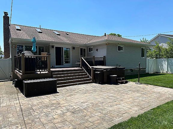 3rd image of 2761 Carley Ct