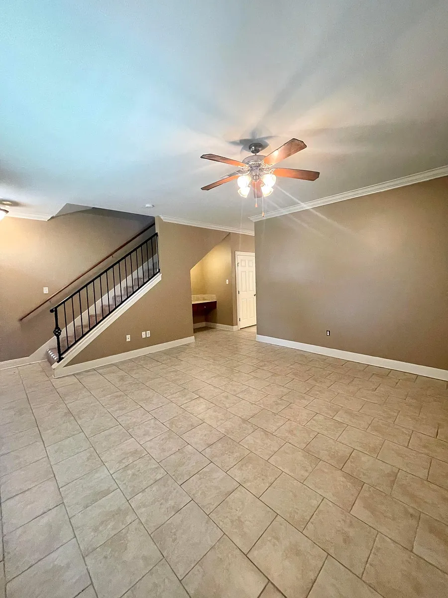 Building Photo - 10600 Lakes Blvd #603