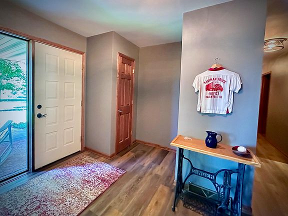 3rd image of 7356 Kishwaukee Rd