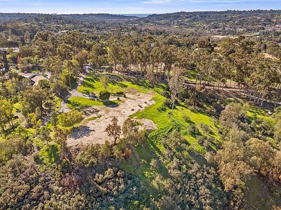 5th image of 18065 Avenida Alondra