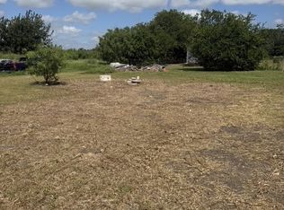 352 Stagecoach Hill Dr, Seguin, TX 78155
