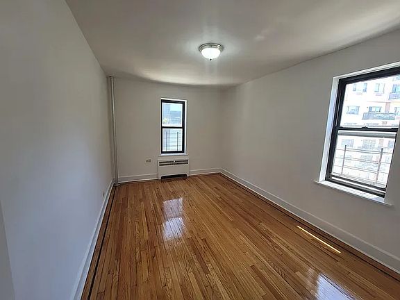 5th image of 160 Beach 117th St APT 6J
