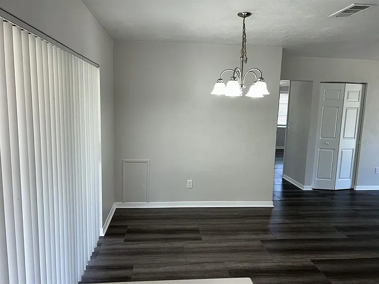 1241 Pilgrim Rd — Photo 7