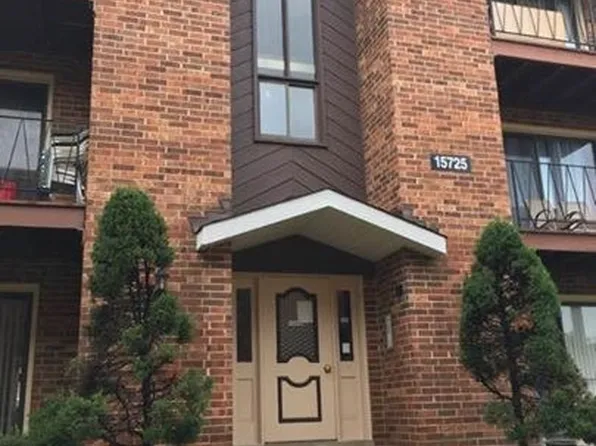 15725 Thomas Ln #3, Oak Forest, IL 60452