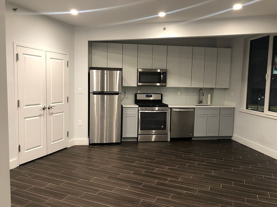 1st image of 25-03 32nd St #5