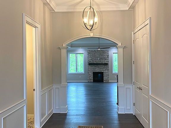 3rd image of 60710 Forest Creek Dr