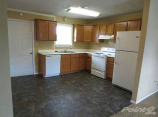 114 Quincy Rd APT 8, Kirbyville, MO 65679
