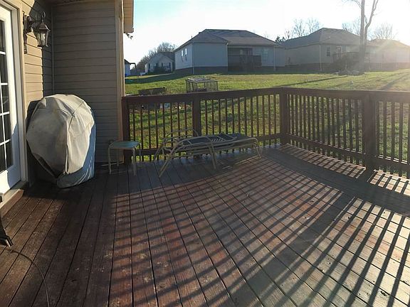 5th image of 360 White Dogwood Dr