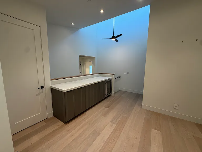 375 W Napa St #1 — Photo 7