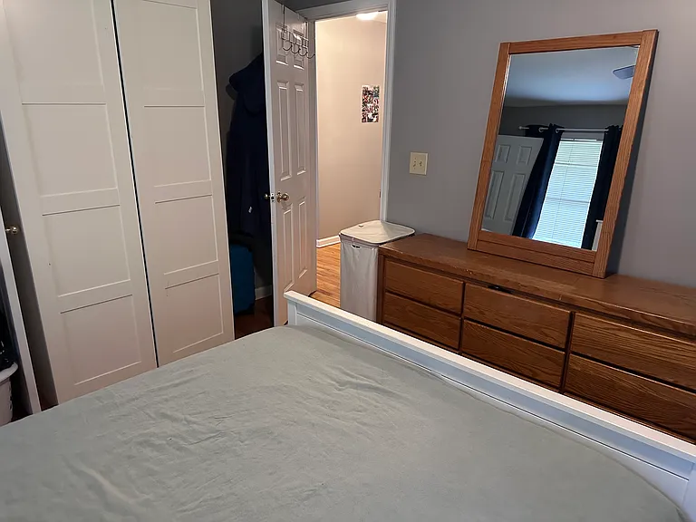 1135 Arlington Pkwy NE — Photo 12