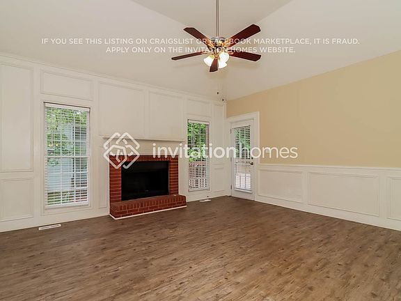 5th image of 981 Laurel Springs Ln SW