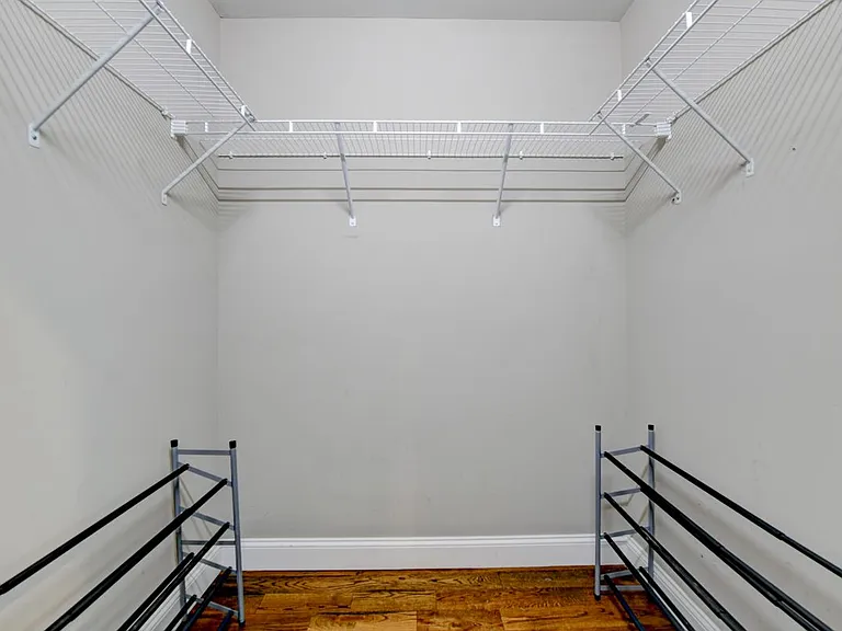 97 W 55th St #1 — Photo 24