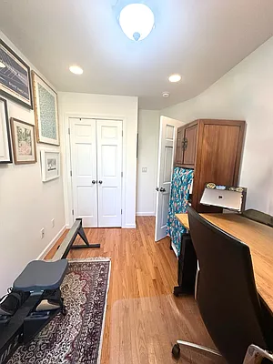 Rented by Luxian International Realty LLC | media 11