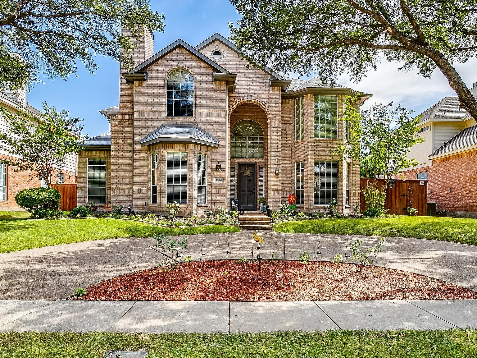 4 bed, 3.5 bath, 3180 sqft, $3,800 — Photo 1