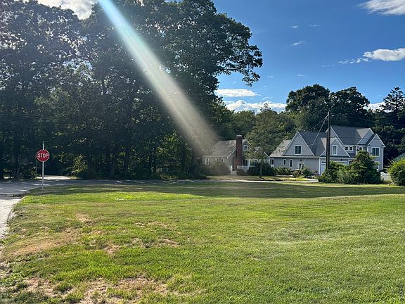 4th image of 61 Whitecap Road