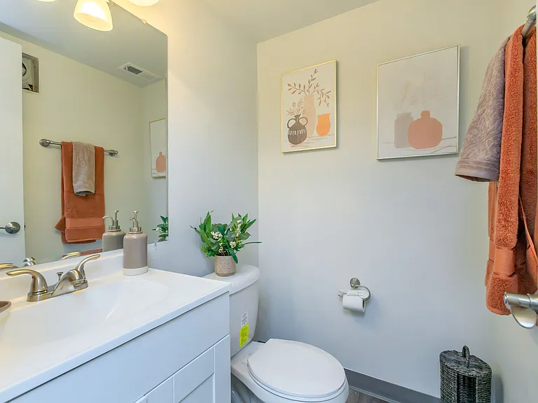 TANGLEWOOD APARTMENTS — Photo 12