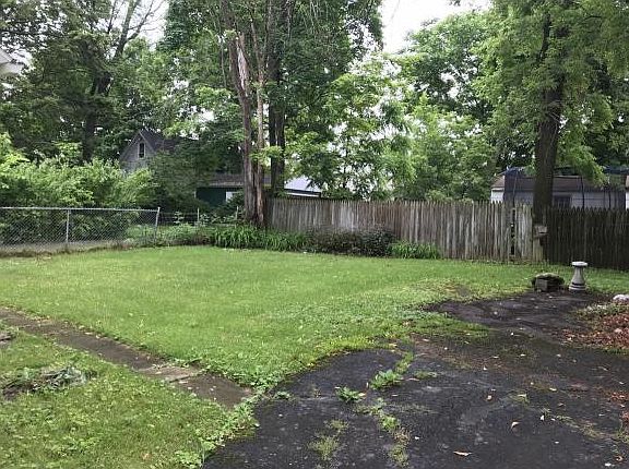 4th image of 89 Mary St