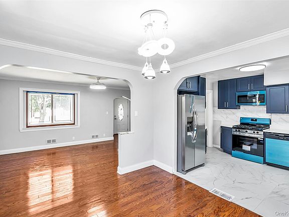 5th image of 163 Emily Avenue