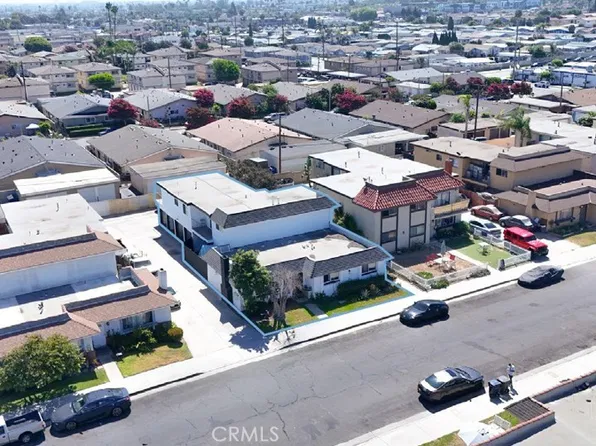 17412 Dairyview Cir, Huntington Beach, CA 92647