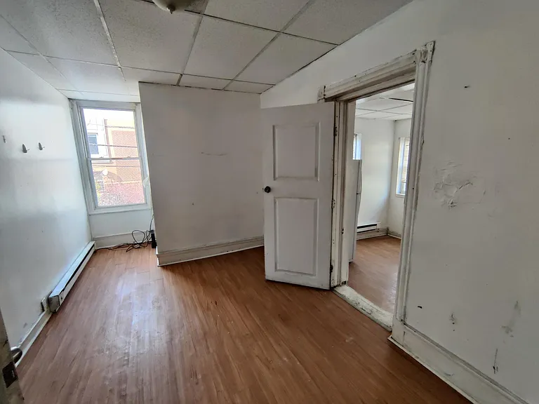 829 N 41st St #1 — Photo 2