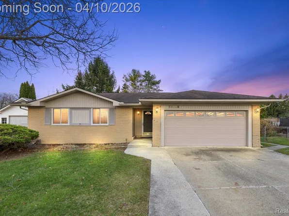 19246 Todd Dr, Clinton Township, MI 48038