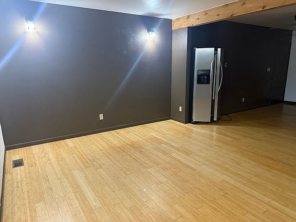 3rd image of 2029 Don Ave #A2029