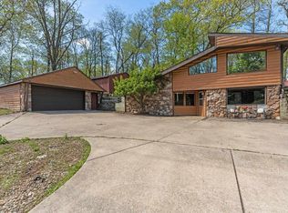 10511 Jefferson Rd, Osceola, IN 46561