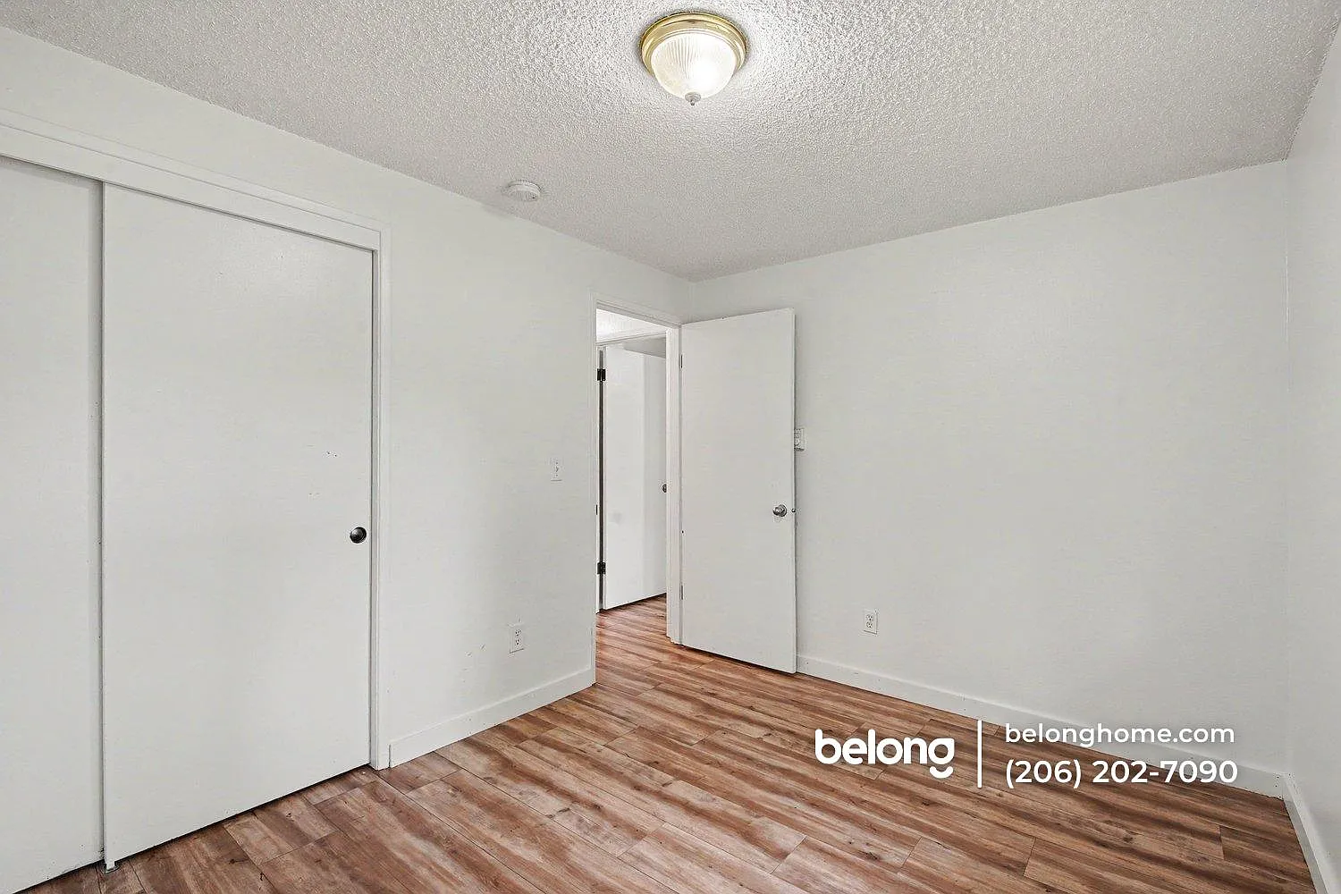 2 bed, 1.0 bath, 900 sqft, $2,400 — Photo 3
