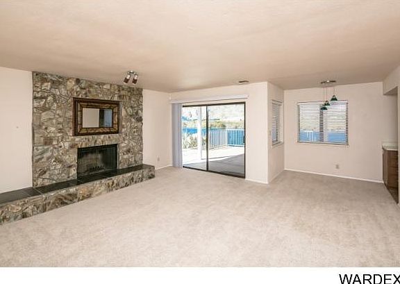 3rd image of 699 Riverfront Dr