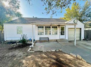 1003 Kelley Ave, Dodge City, KS 67801