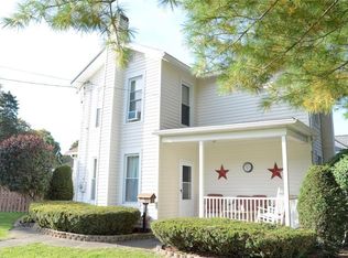 44 Park St, Phelps, NY 14532