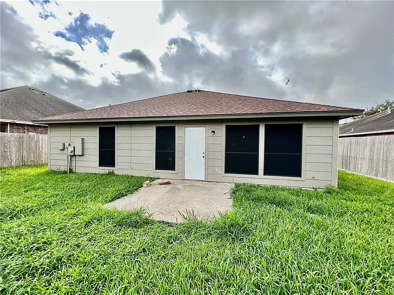 2417 Windblown Dr — Photo 16