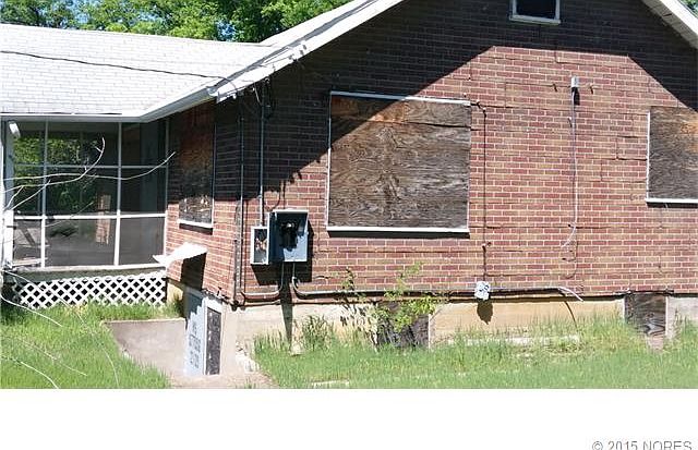 2nd image of 1115 E 26th Pl N