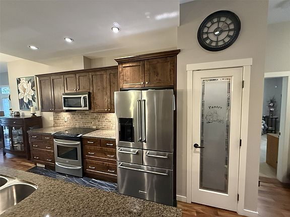 5th image of 1637 Golf Ridge Way