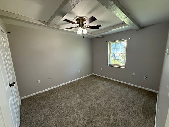 5th image of 542 Osborn Ave