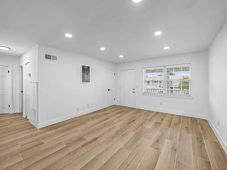 1400 Eudora Rd — Photo 6