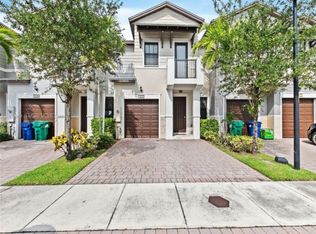 5850 SW 104th Path, Miami, FL 33178