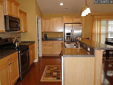 5th image of 2850 Island Creek Dr