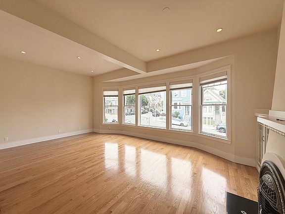 3rd image of 2887 Bush St APT 2