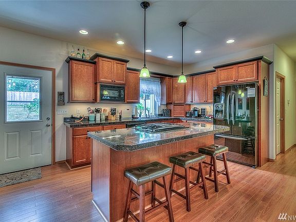 3rd image of 13050 Wye Lake Blvd SW